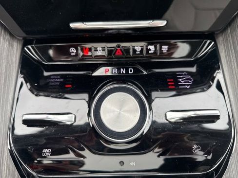 Used 2023 Jeep Wagoneer Series III w/ Premium Group I image 33