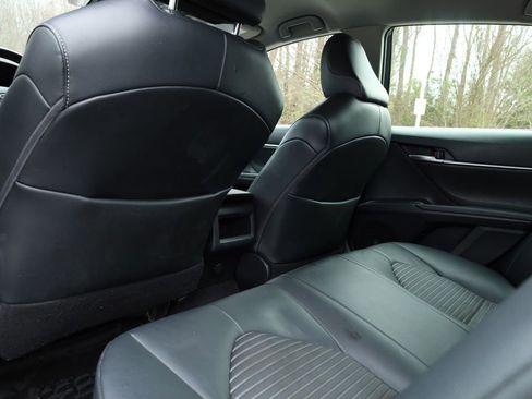 Used 2021 Toyota Camry SE image 23