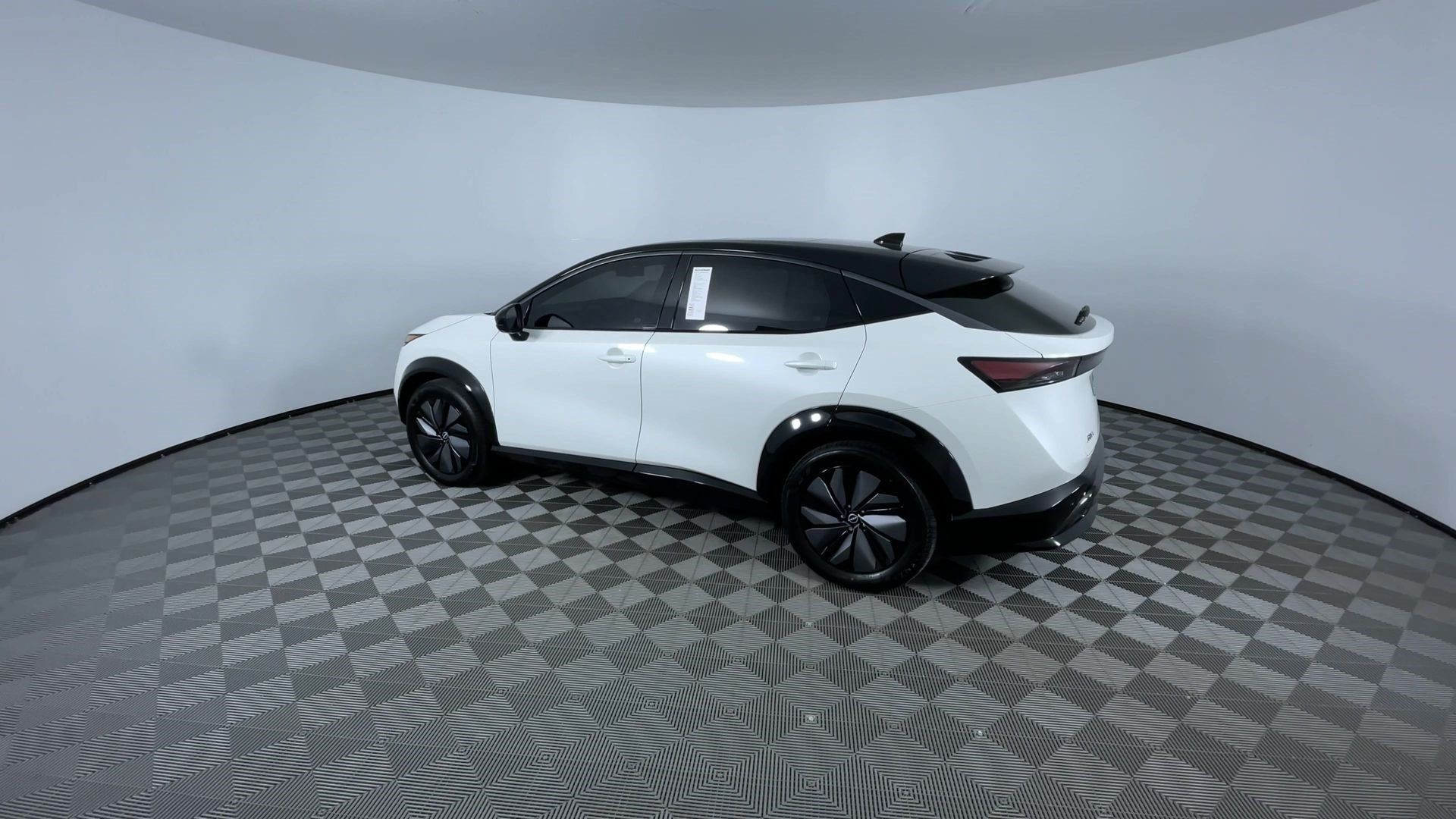 Certified 2024 Nissan Ariya AWD image 6