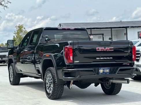 Used 2021 GMC Sierra 2500 AT4 w/ Gooseneck/5TH Wheel Package AWD/4WD image 5