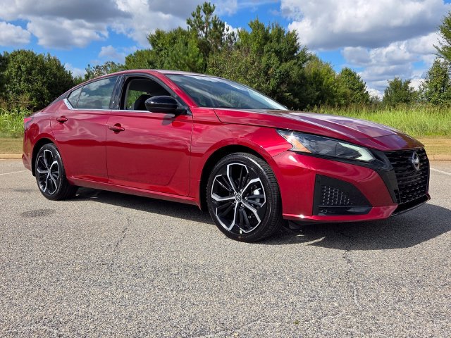 New 2026 Nissan Altima 2.5 SR FWD image 1
