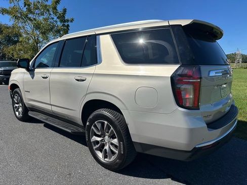 Used 2021 Chevrolet Tahoe LT w/ LT Signature Package AWD/4WD image 3