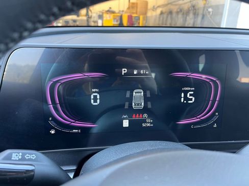 Used 2025 Kia Sportage EX w/ Premium Package image 19