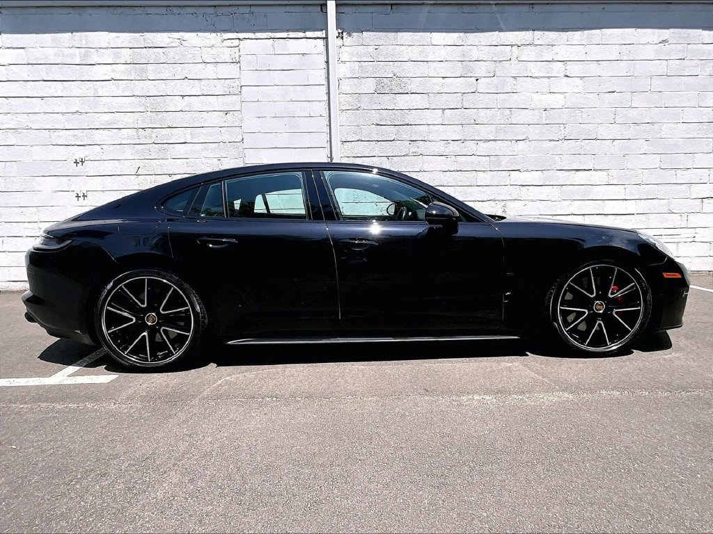 Used 2022 Porsche Panamera GTS AWD/4WD image 6