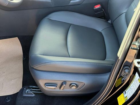 New 2025 Toyota RAV4 XLE Premium image 15