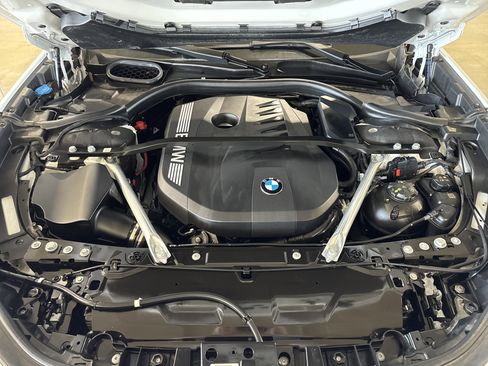 Used 2025 BMW 740i xDrive image 37