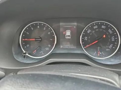 Used 2020 Toyota RAV4 XLE w/ Convenience Package image 7