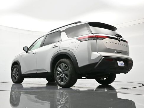 Certified 2024 Nissan Pathfinder SV image 43