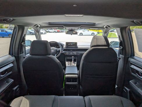 Used 2025 Honda CR-V Sport image 14