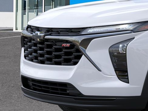 New 2026 Chevrolet Trax RS w/ Sunroof Package FWD image 31