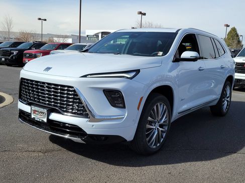 New 2026 Buick Enclave Avenir w/ Super Cruise Package FWD image 4
