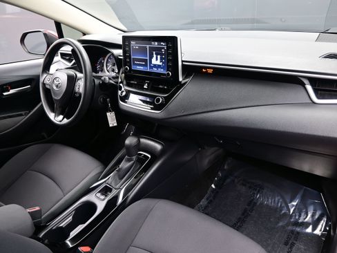 Used 2021 Toyota Corolla LE FWD image 14
