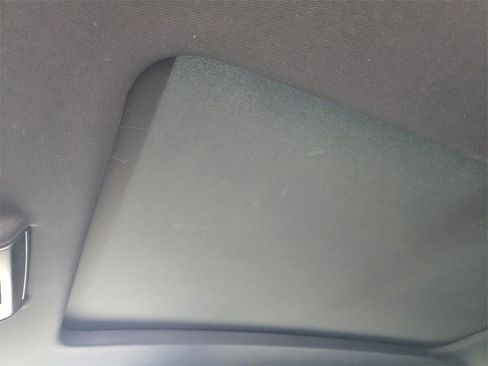 Used 2023 Volkswagen Atlas Cross Sport SE w/ Panoramic Sunroof Package image 19