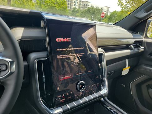 New 2026 GMC Yukon XL Elevation w/ Elevation Premium Package AWD/4WD image 11