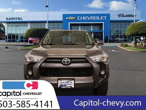 Used 2021 Toyota 4Runner SR5 Premium w/ Moonroof Package AWD/4WD image 8