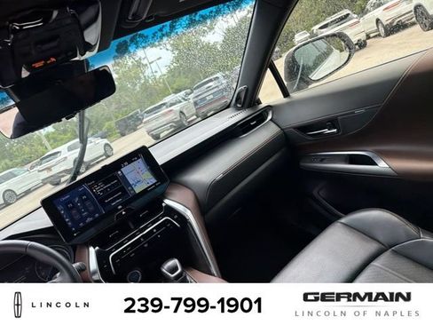 Used 2021 Toyota Venza Limited AWD/4WD image 15