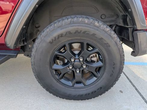 Used 2022 Jeep Wrangler Unlimited Sport AWD/4WD image 9