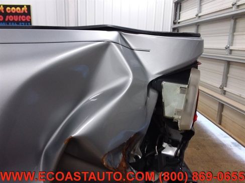 Used 2020 Toyota Tacoma SR image 16