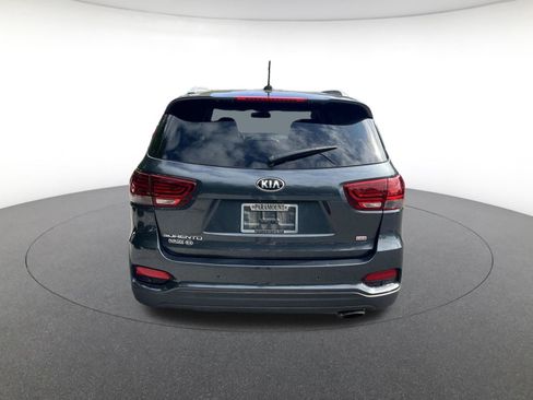 Used 2020 Kia Sorento LX w/ LX I4 Convenience Package FWD image 4