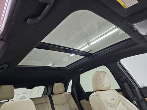 Used 2017 Cadillac XT5 Luxury w/ Driver Awareness Package image 23