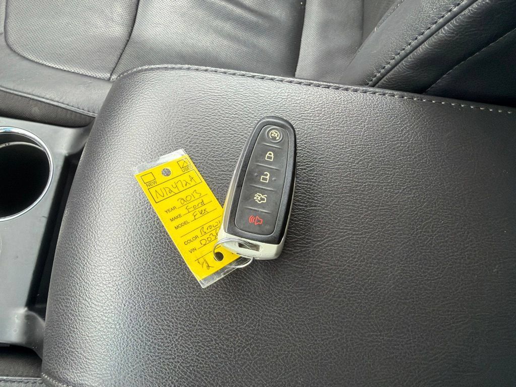 Used 2013 Ford Flex Limited FWD image 19