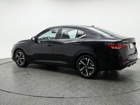 Used 2025 Nissan Sentra SV FWD image 6