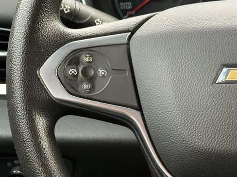 Used 2020 Chevrolet Traverse LS AWD/4WD image 11