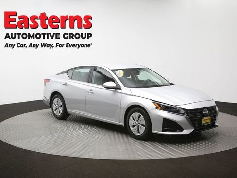Used 2023 Nissan Altima 2.5 S FWD image 47