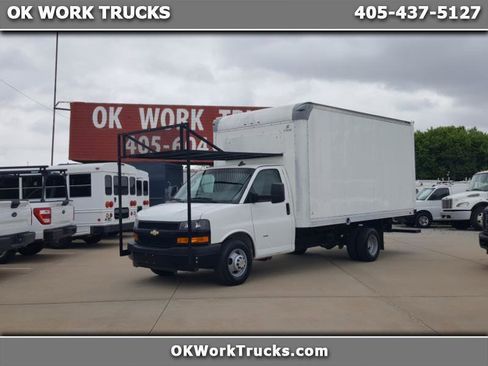Used 2019 Chevrolet Express 3500 image 1