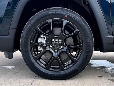 New 2026 Jeep Compass Latitude AWD/4WD image 15