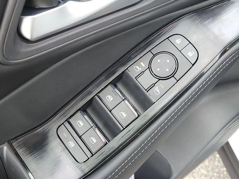 New 2026 Nissan Rogue SV w/ Cold Weather Package AWD/4WD image 8