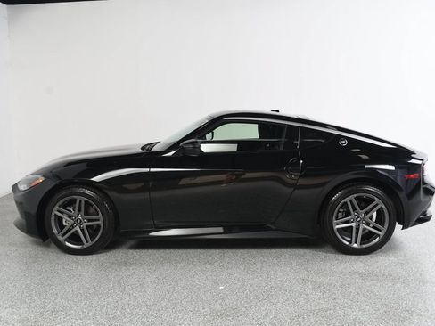 Used 2026 Nissan Z Sport w/ Floor Mat Package RWD image 3