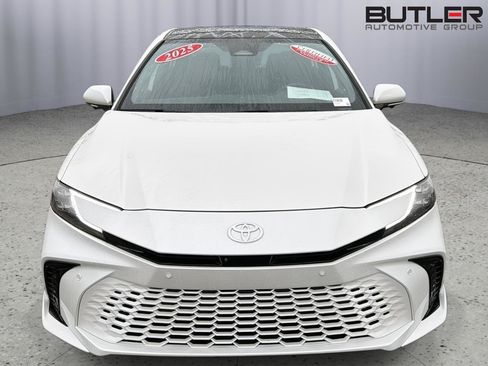 Certified 2025 Toyota Camry XSE w/ Premium Plus Package FWD image 9