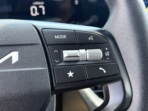 Used 2025 Kia K4 FWD image 15