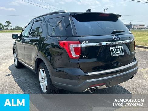 Used 2018 Ford Explorer XLT FWD image 8