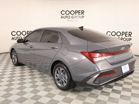 Certified 2024 Hyundai Elantra SEL image 22