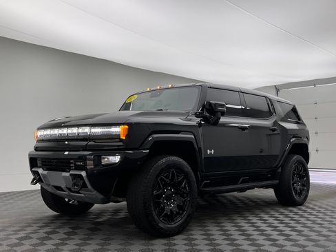 Used 2025 GMC Hummer EV 2X w/ LPO, Illumination Package AWD/4WD image 2
