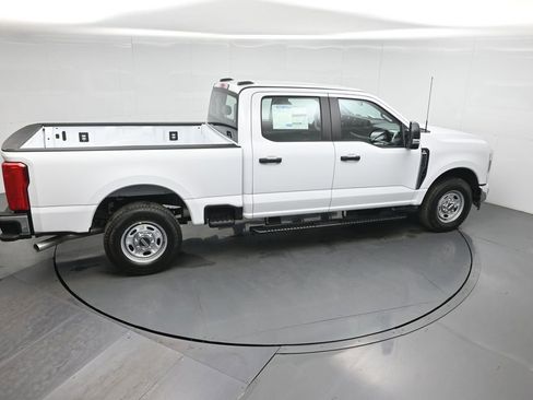 New 2026 Ford F250 XL w/ XL Chrome Package image 36