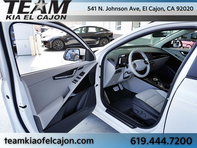 New 2026 Kia Niro Wave w/ Wave Preserve Package FWD image 42
