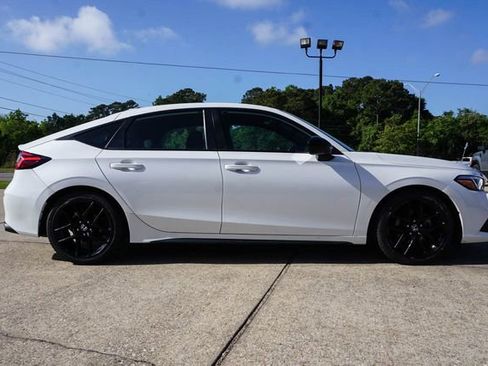 Used 2024 Honda Civic Sport image 3