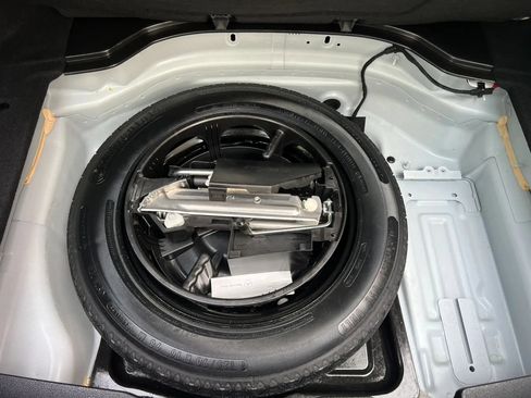Used 2014 Mercedes-Benz C 250 Sedan image 45