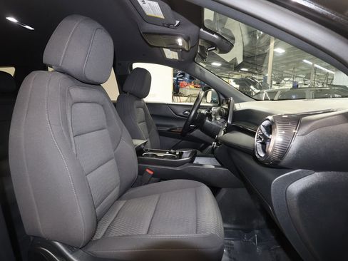 Used 2026 Chevrolet Equinox LT FWD image 28