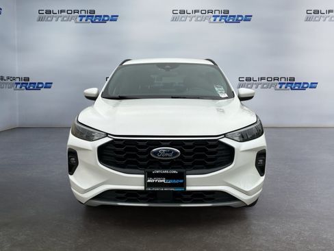 Used 2024 Ford Escape ST-Line Select AWD/4WD image 2