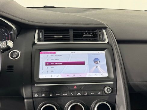 Used 2020 Jaguar E-PACE SE AWD/4WD image 22