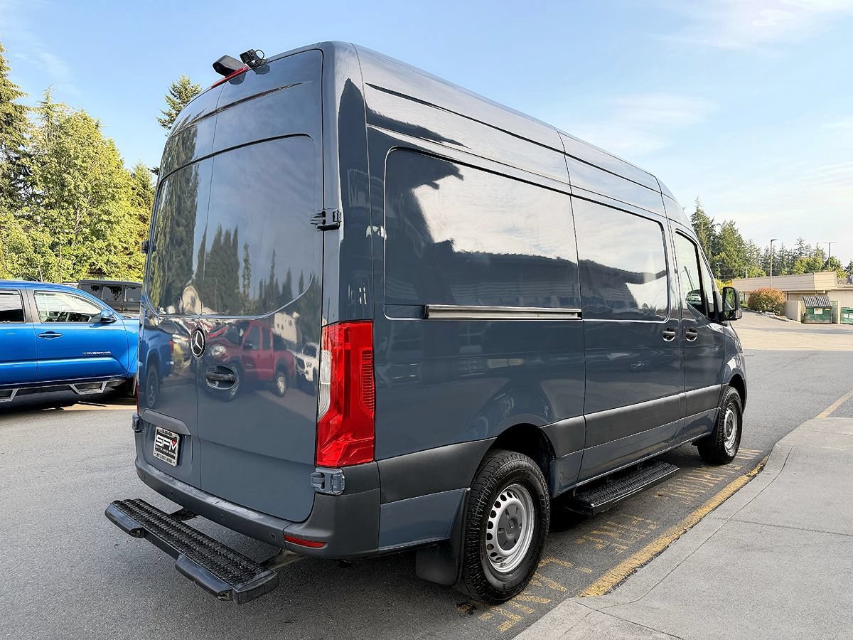 Used 2019 Mercedes-Benz Sprinter 144 image 8