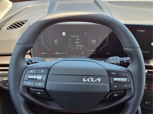 New 2026 Kia Sportage SX AWD/4WD image 9