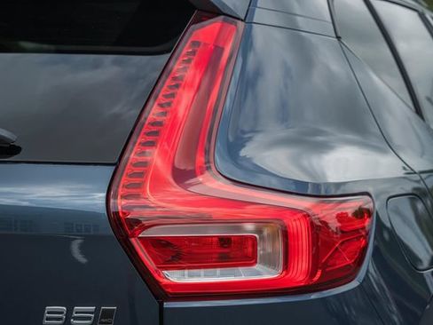New 2026 Volvo XC40 B5 Ultra w/ Climate Package AWD/4WD image 7