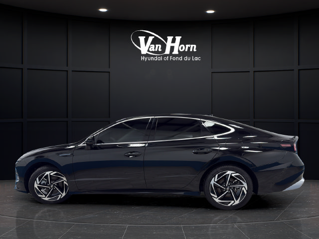Used 2025 Hyundai Sonata SEL FWD image 4