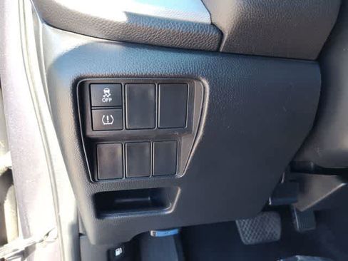 Used 2019 Honda CR-V LX image 14