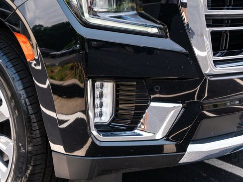 Used 2021 GMC Yukon SLT AWD/4WD image 9